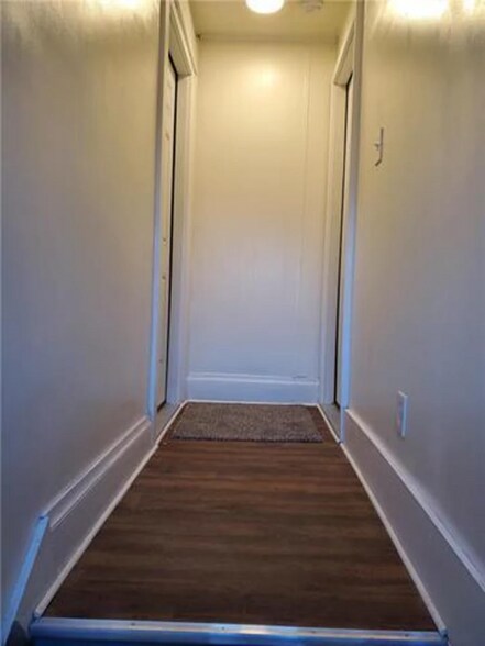 Building Photo - 3841 Roberts St