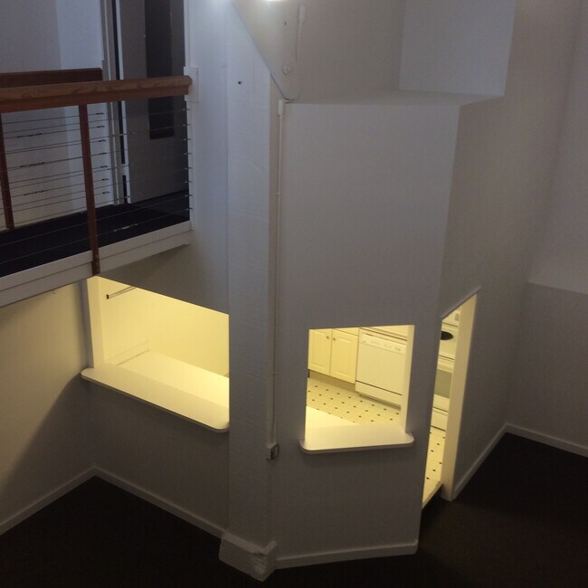 Building Photo - 601 Minnesota St