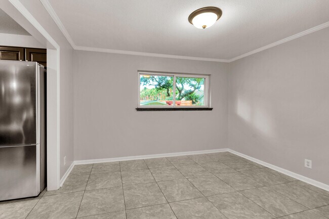 Building Photo - 20 Dogwood Ln