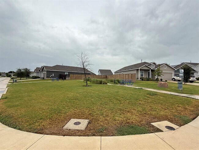 Building Photo - 600 Gabriels Bluff Dr