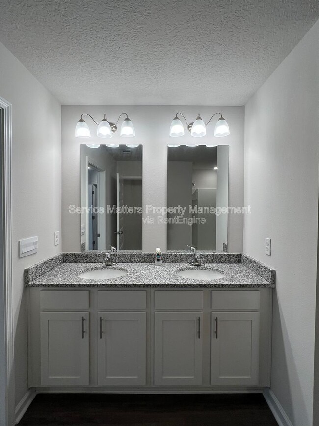 Building Photo - 8659 Tarsus Dr