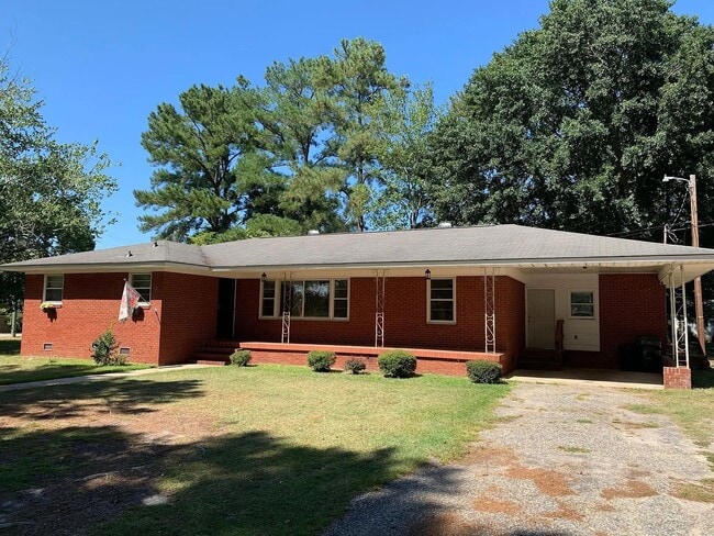 Building Photo - 258 Prince Charles Dr