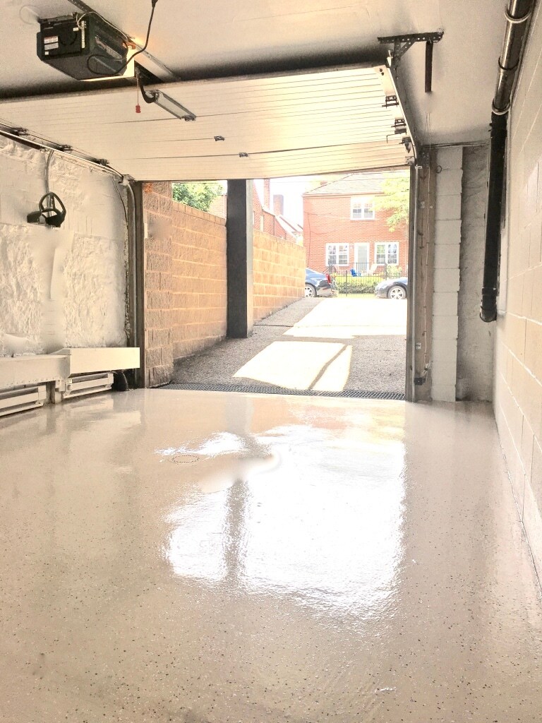 Garage AND driveway exclusive to tenant (2 parking spaces) - 707 College Ave