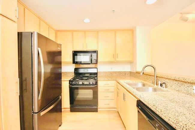 Building Photo - Beautiful 1 bedroom 1 Bathroom, Central Pa...