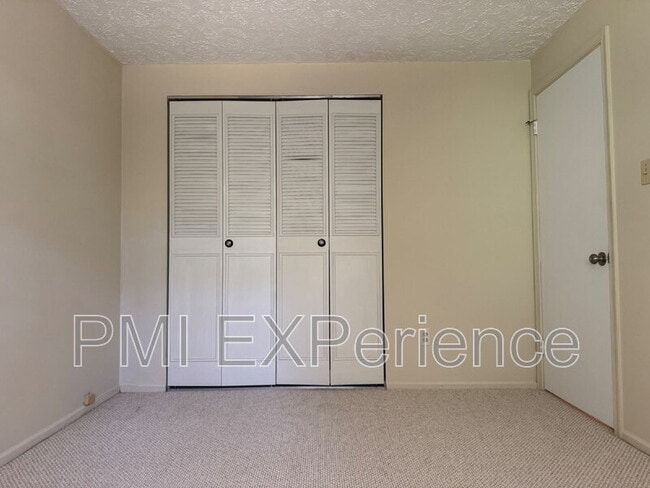 Building Photo - 902 Narrowleaf Dr
