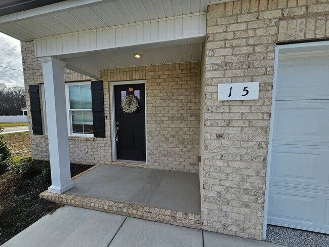 Building Photo - Beautiful Home in Newer Manchester Neighborhood