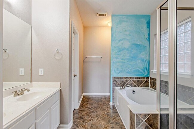 Building Photo - 7507 Trail Hollow