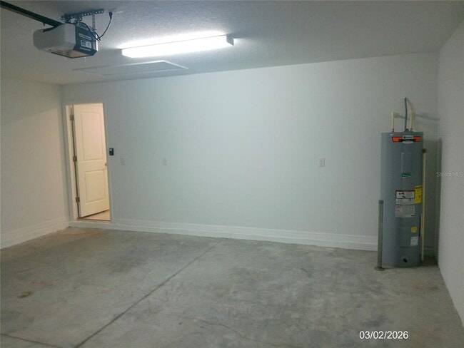 Building Photo - 1646 Red Loop