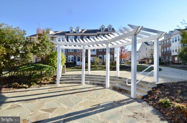 Building Photo - 3053 Waterloo Ln