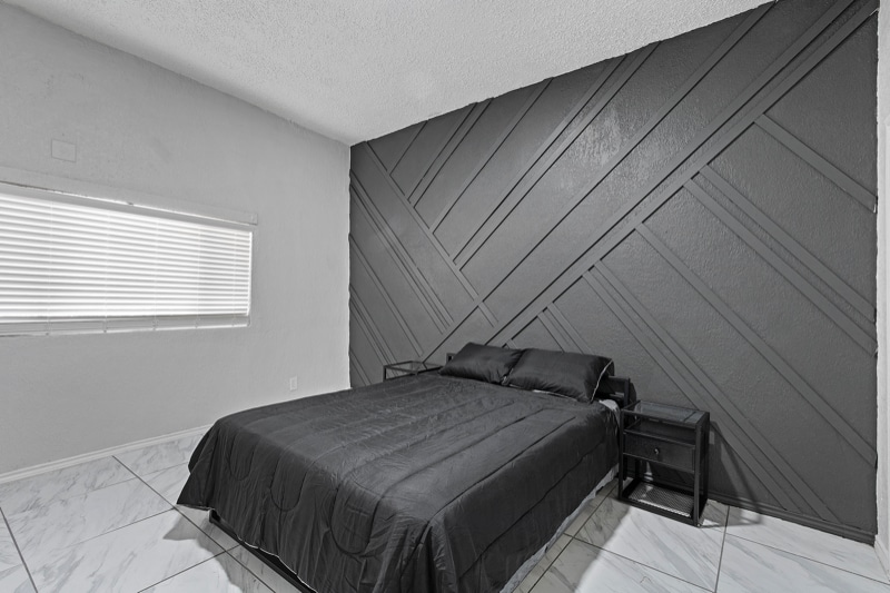Building Photo - 4012 Tularosa Ave