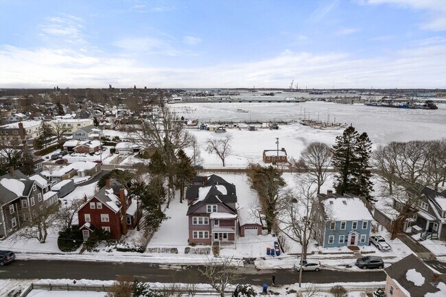 Building Photo - 25-27-27 Lafayette St