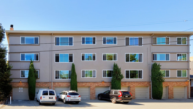 Building Photo - Bellevue Towers