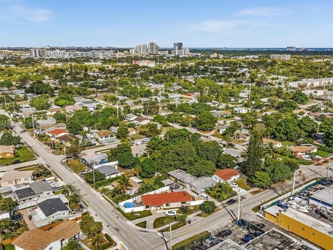 Building Photo - 1624 S 23rd Ave