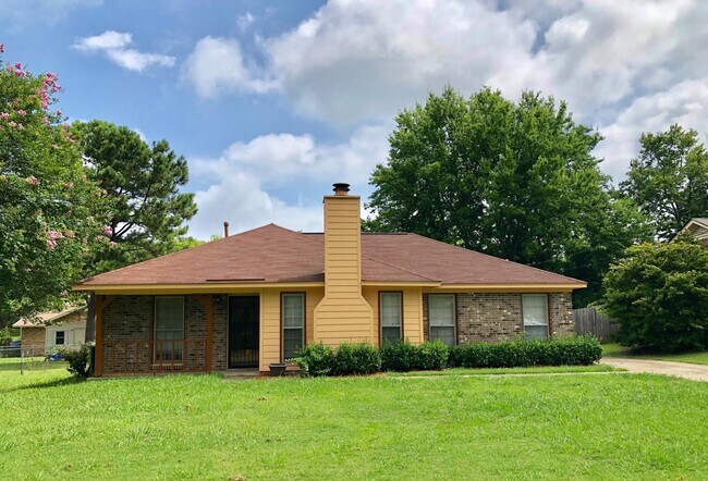 Building Photo - 1345 Zephyr Hills Dr