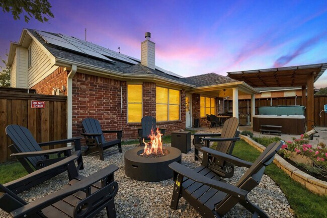 Building Photo - 2831 Rosewood Blvd