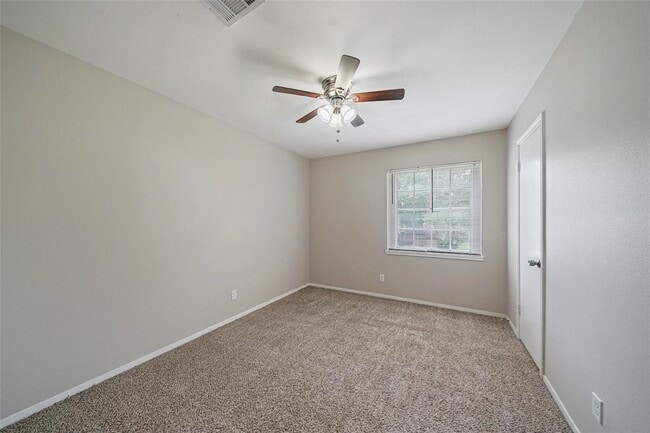 Building Photo - 643 Ames St