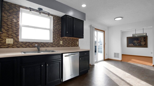 Building Photo - 1602 Covina Dr
