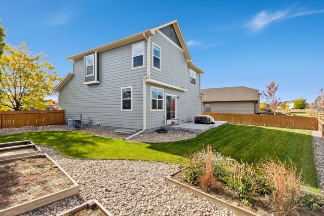 Building Photo - Modern and Updated 3-Bedroom, 2.5 Bathroom Home with Solar in Windshire Park