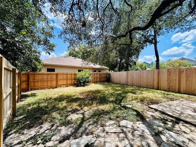 Building Photo - 12307 Abney Dr
