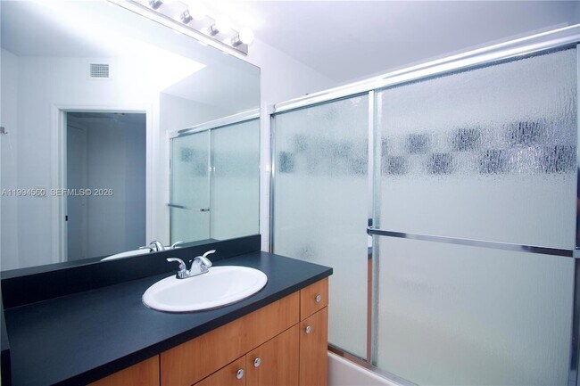 Building Photo - 1330 West Ave