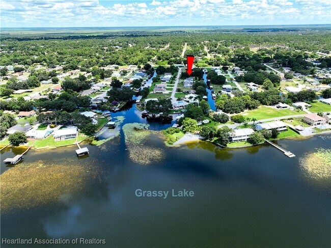 Building Photo - 120 Happiness Ave