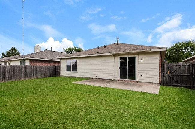 Building Photo - 1118 Single Tree Dr