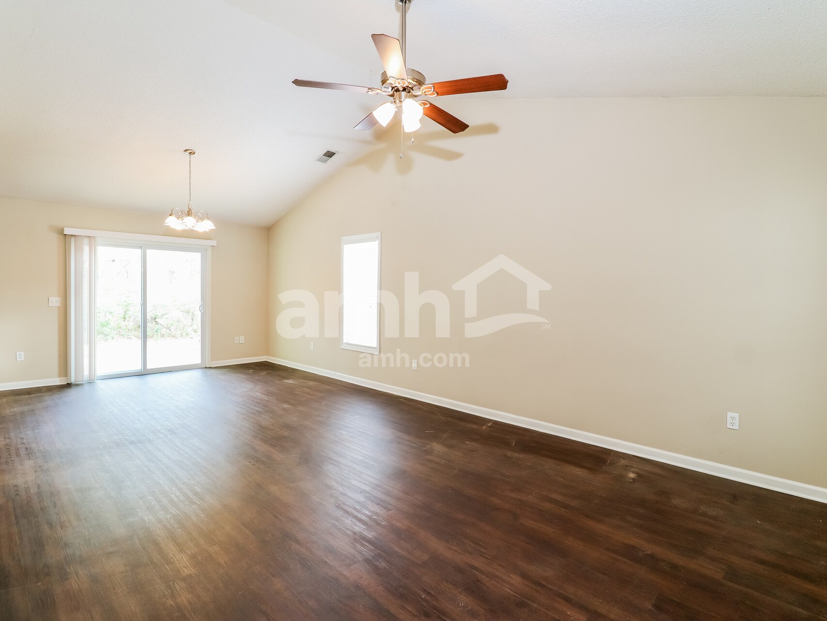 Building Photo - 112 Knightsbridge Rd