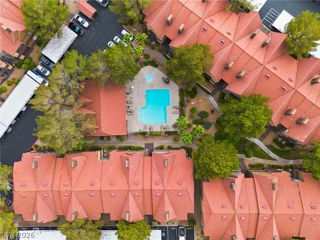 Building Photo - 2200 S Fort Apache Rd