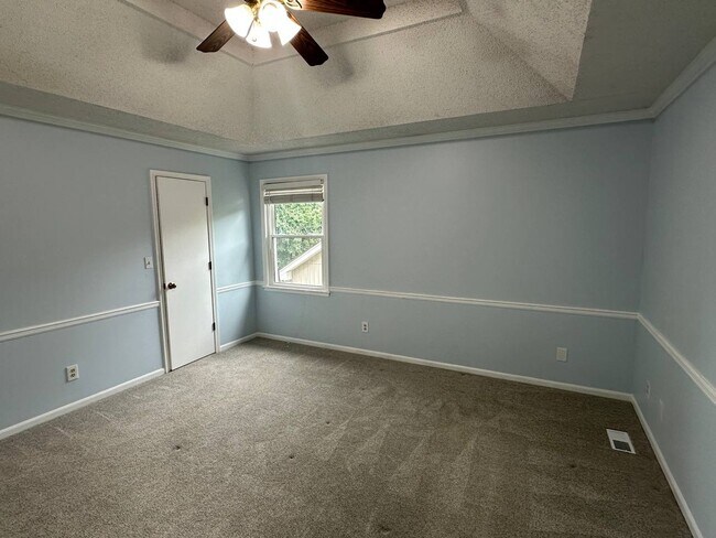 Building Photo - 7753 W 154th Terrace