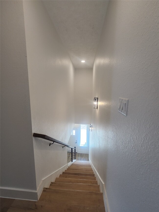 Building Photo - 1313 Gary Ave