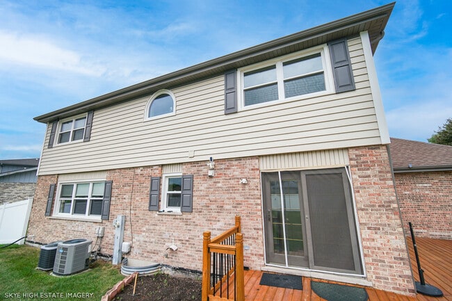 Building Photo - 17739 Peacock Ln