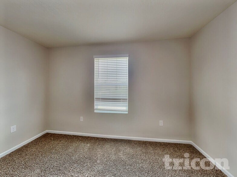 Building Photo - 3587 Evers Cv