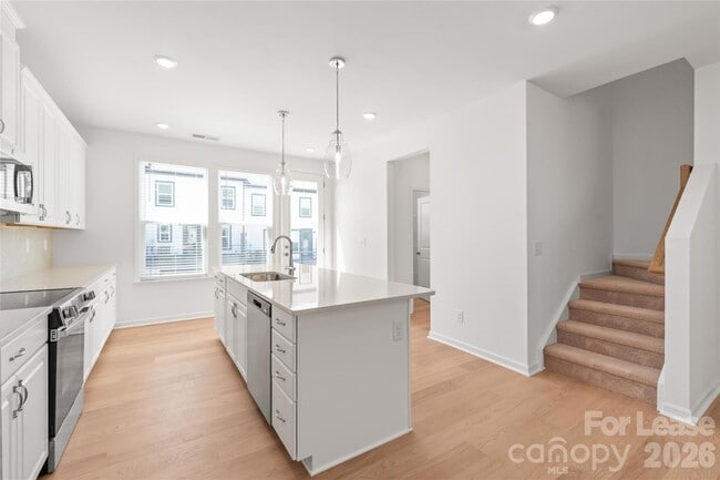 Building Photo - 3012 Rexton Ln