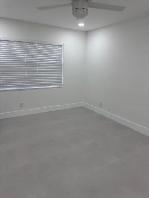 Building Photo - 9743 Saddlebrook Dr
