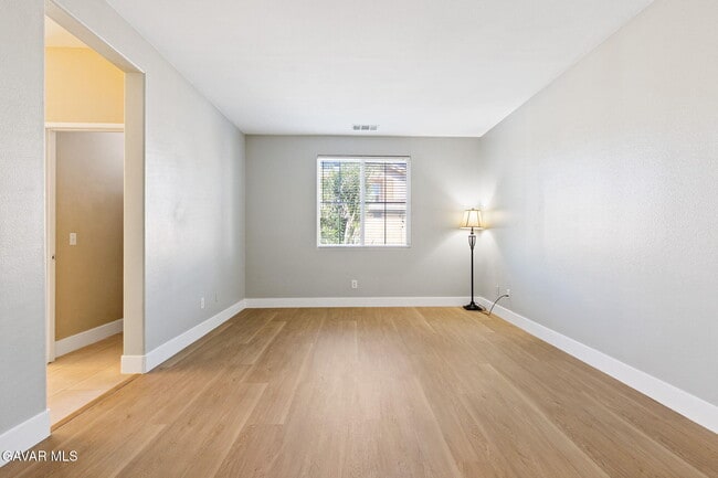 Building Photo - 5909 Viking