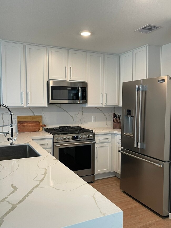 Building Photo - 21431 Carosella Dr