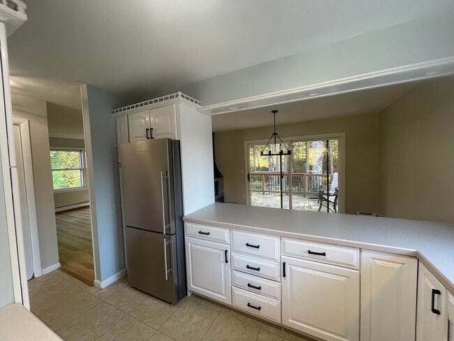 Building Photo - 4BR/1.5 Bath in Dalton – $2,800/mo Peacefu...