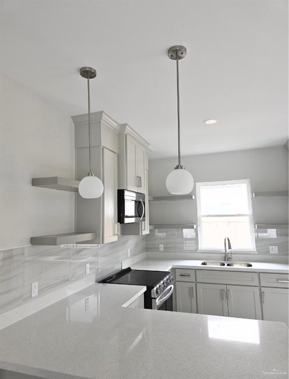 Building Photo - 11 Dragonfly St