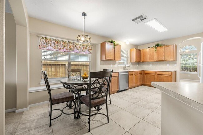 Building Photo - 15615 Forest Creek Farms Dr