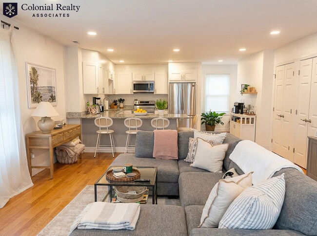 Building Photo - 7 Sexton St