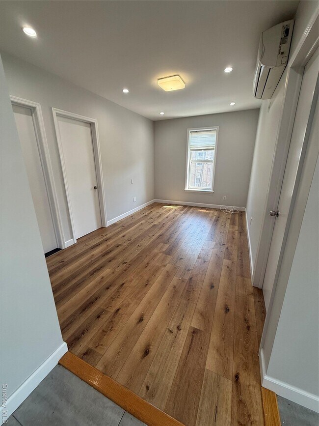 Building Photo - 66-76 Fresh Pond Rd