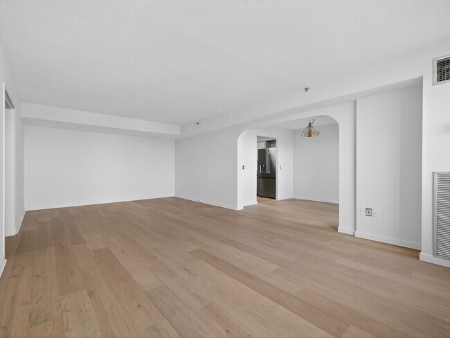 Building Photo - 250 Hammond Pond Pkwy