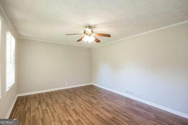 Building Photo - 3730 Sunny Hill Dr