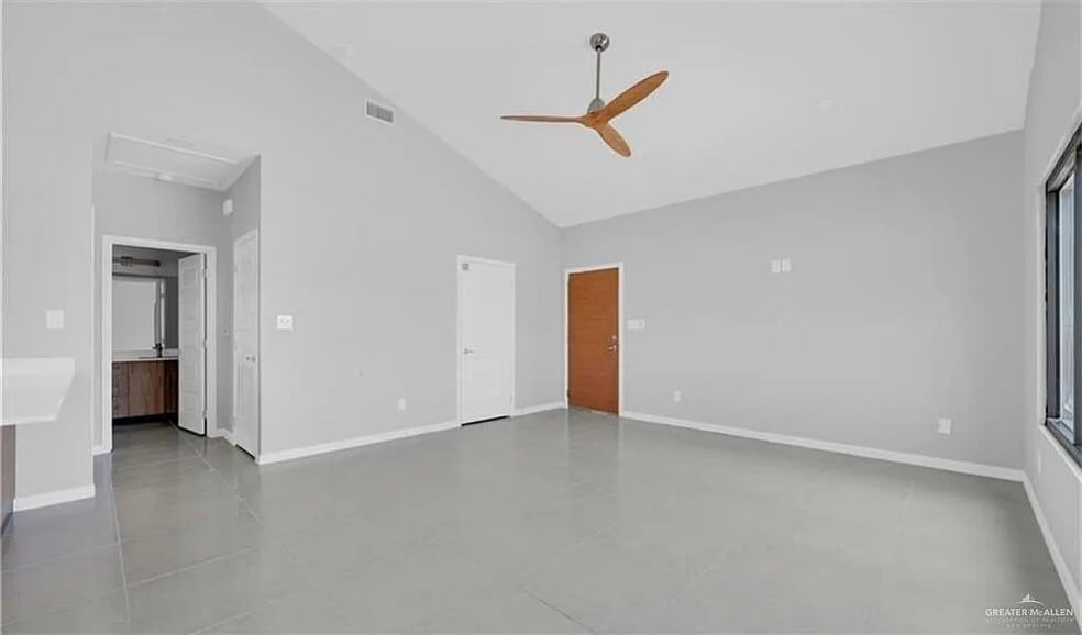 Building Photo - 412 Sparrow Rd