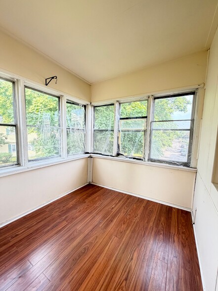 Building Photo - 10 Idlewild Park