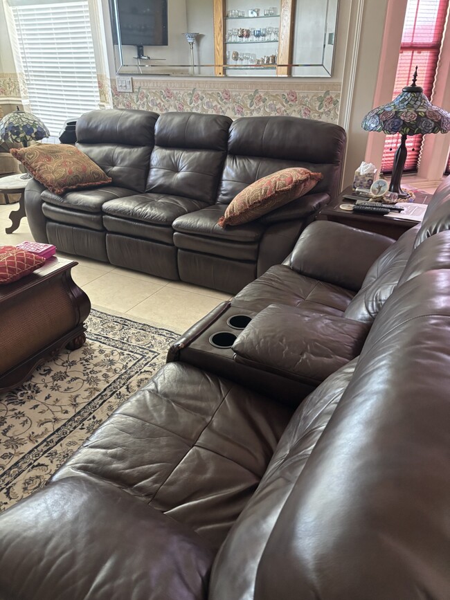 Building Photo - 36740 Shore Dr