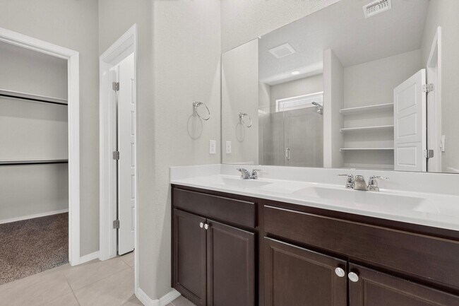 Building Photo - 4847 Mount Salas St NE