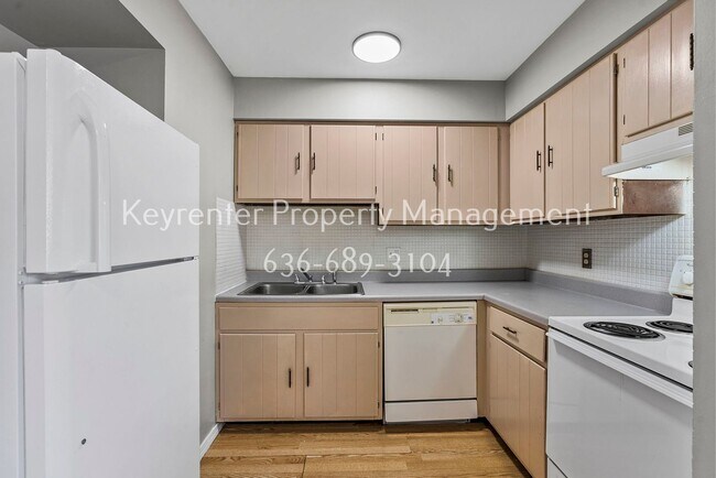 Building Photo - 3313 Droste Rd