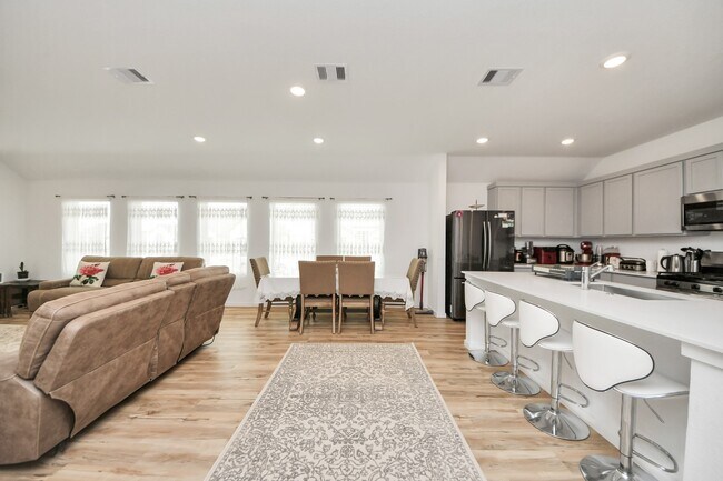 Building Photo - 21927 Citrus Grove Ct