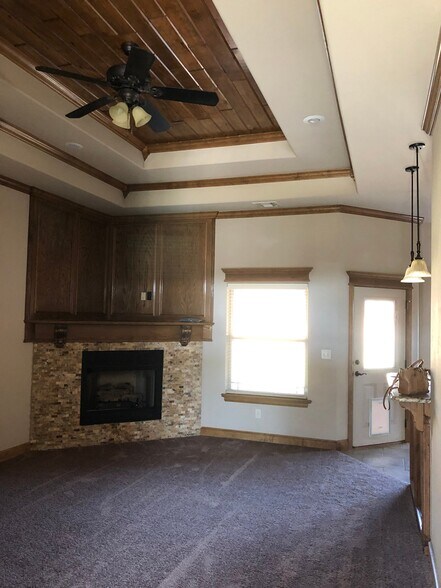 Building Photo - 1308 Saddle Rock Drive